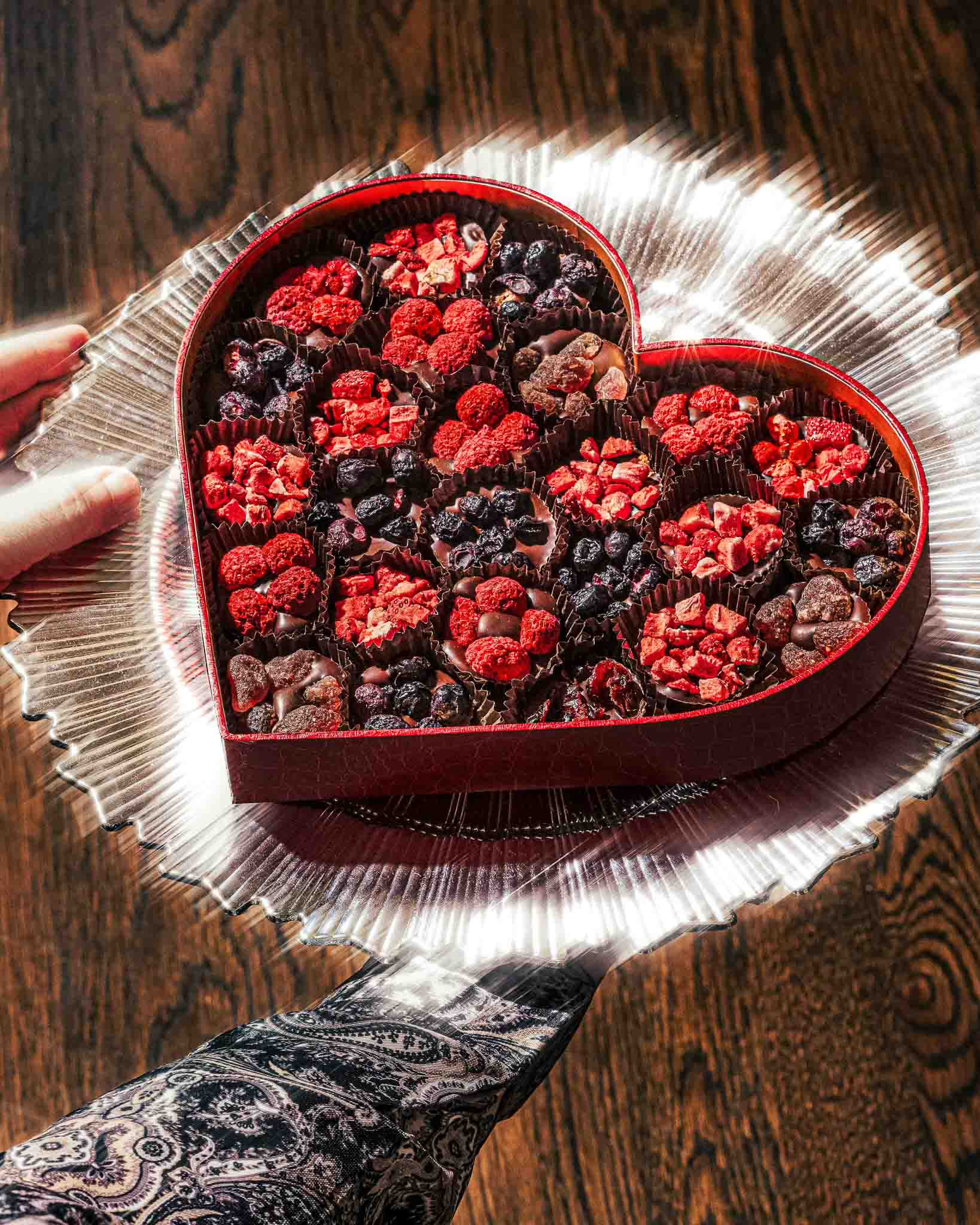 Valentine's Chocolates - Berry Bouquet Heart Shaped Chocolate Box | Compartés