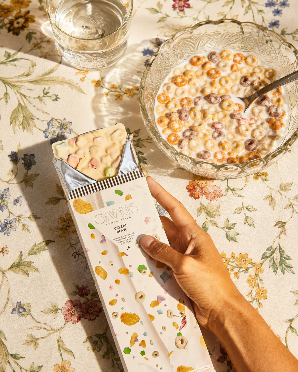 Cereal Chocolate Bar by Compartes Los Angeles. Gourmet white chocolate bar with mixed cereals in fancy designer chocolate bar packaging.